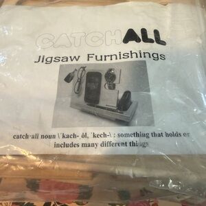 CatchAll Jigsaw Furnishings desktop valet. New.